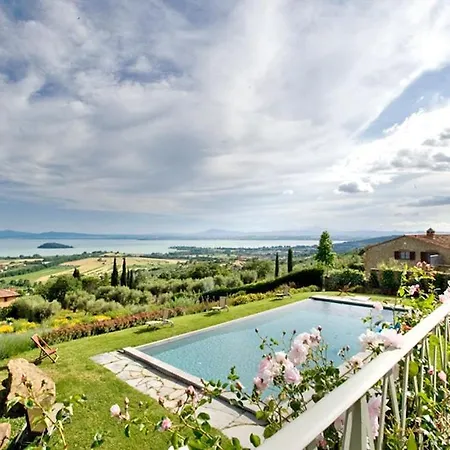 Vernazzano Basso Sleeps 16 Pool Wifi * تورو سول تراسيمينو