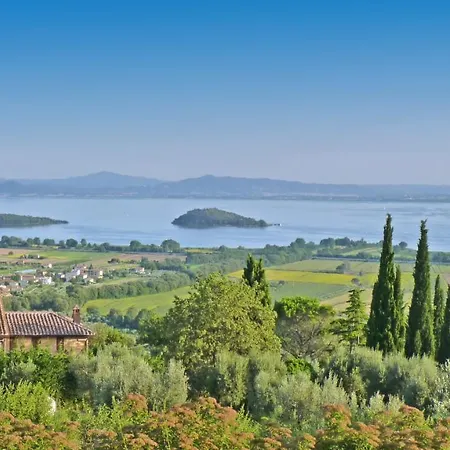 Vernazzano Basso Sleeps 16 Pool Wifi *